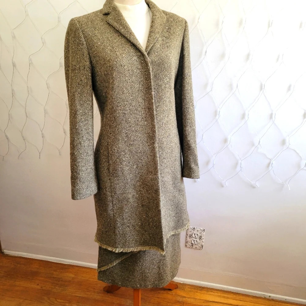Anne Klein 2 Pc Tweed Skirt Suit / Olive Green • Jacket Sz 8 • Skirt Size 10